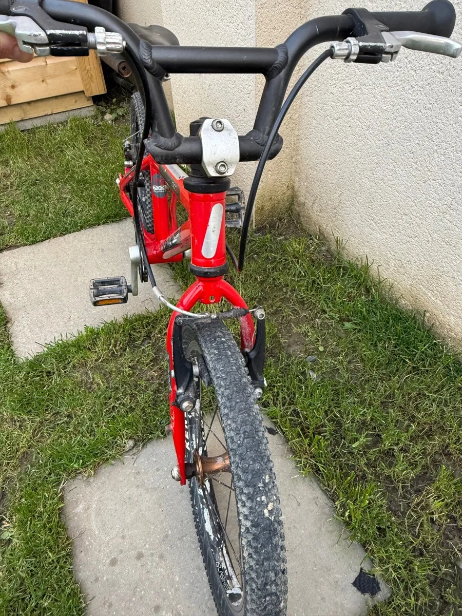 Child’s Bike (Isla bike cnoc 16) - Image 3