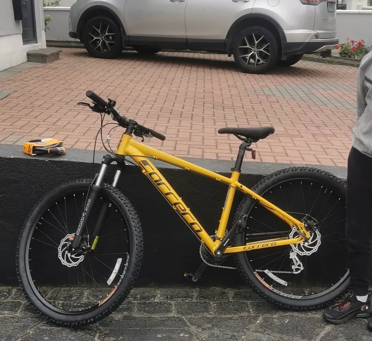 CARERRA 27.5 MOUNTAIN BIKE
