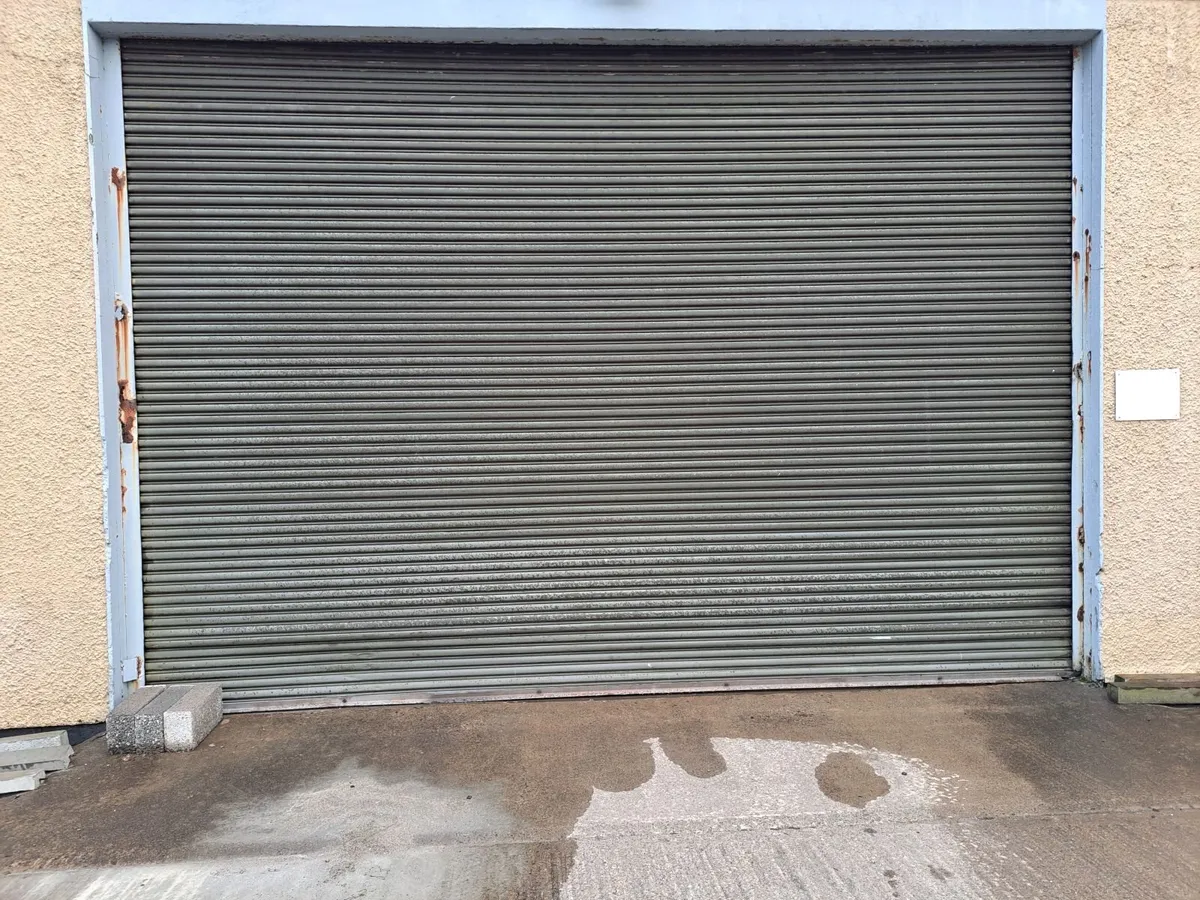 Commercial Roller Door- 18ft 10" Wide x 14ft high - Image 1