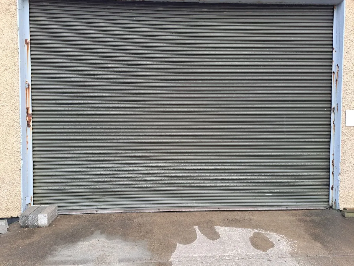 Commercial Roller Door- 18ft 10" Wide x 14ft high - Image 2