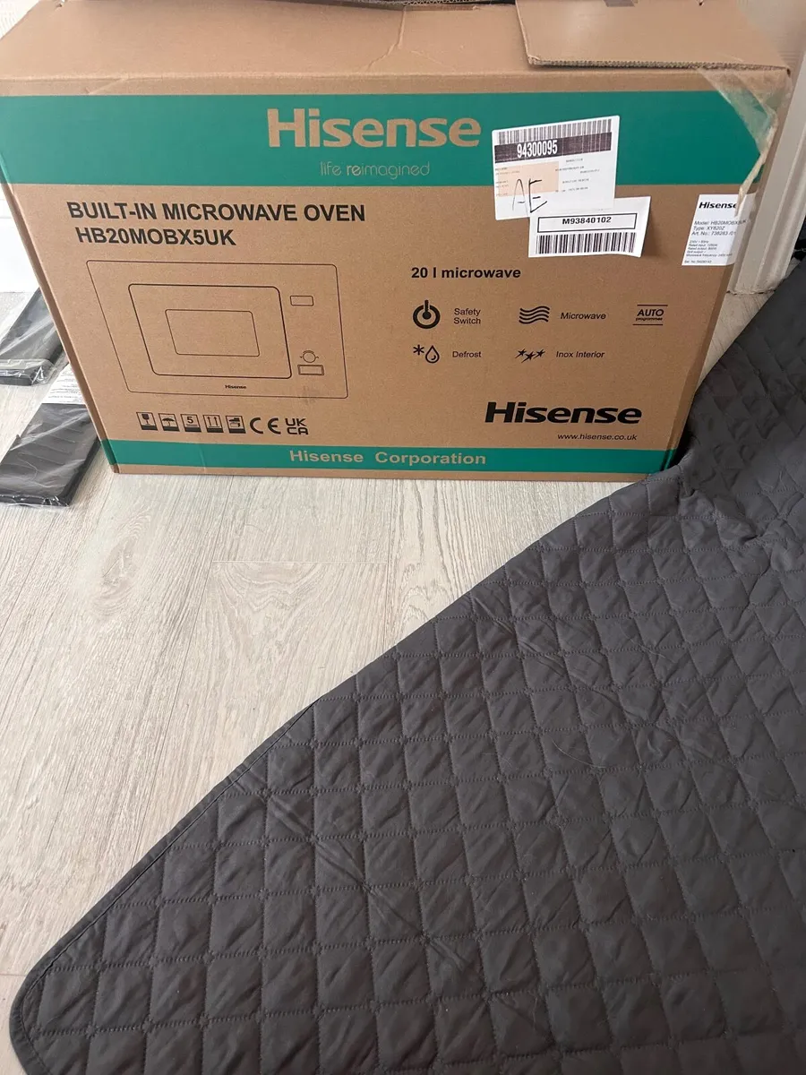 Microwave and Bluetooth speakers - Image 1