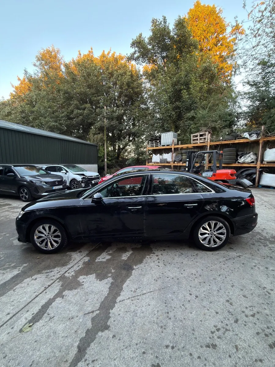 2017 Audi A4 - Image 4