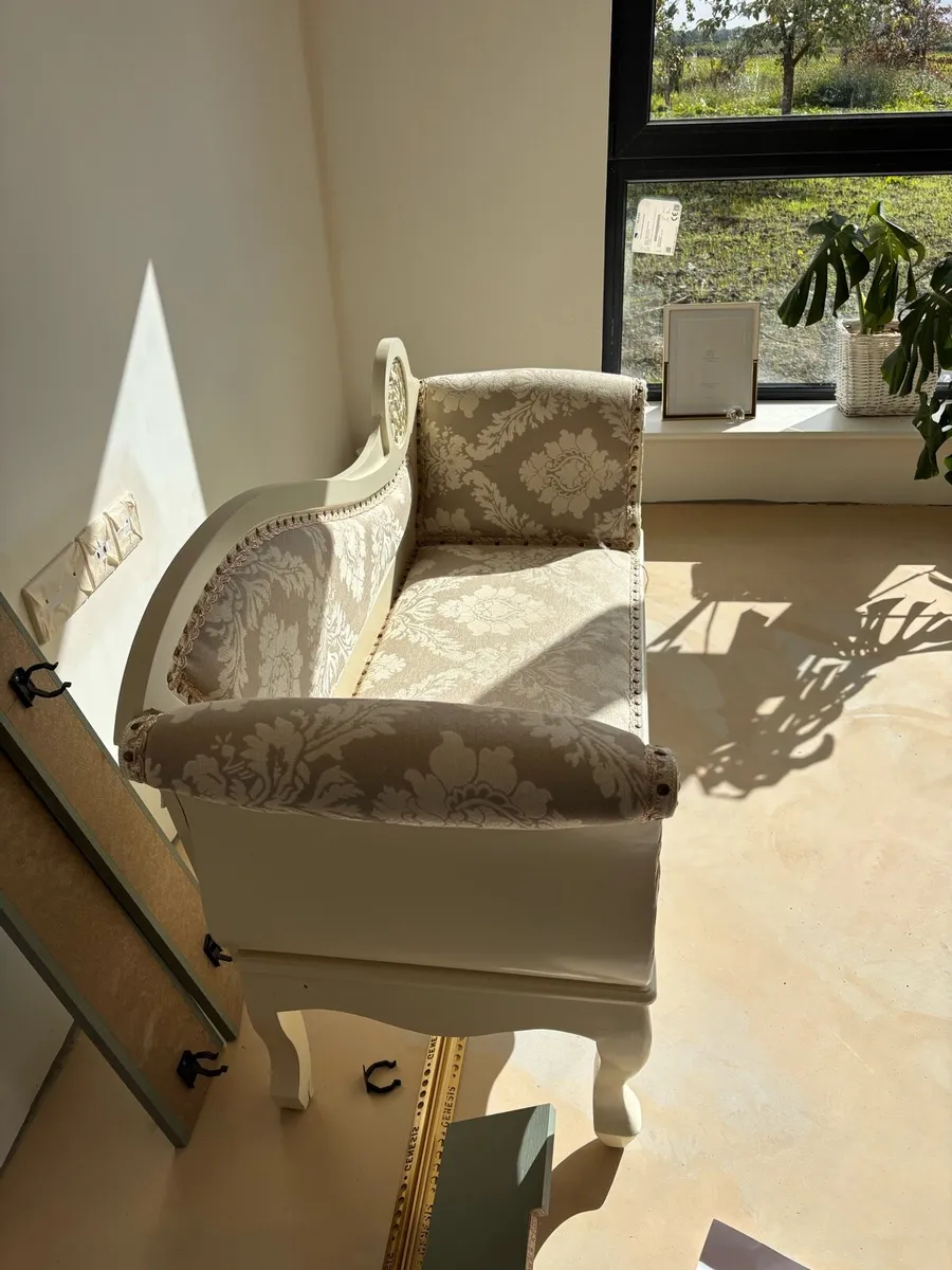 French-Style Chaise Longue – €129 - Image 2