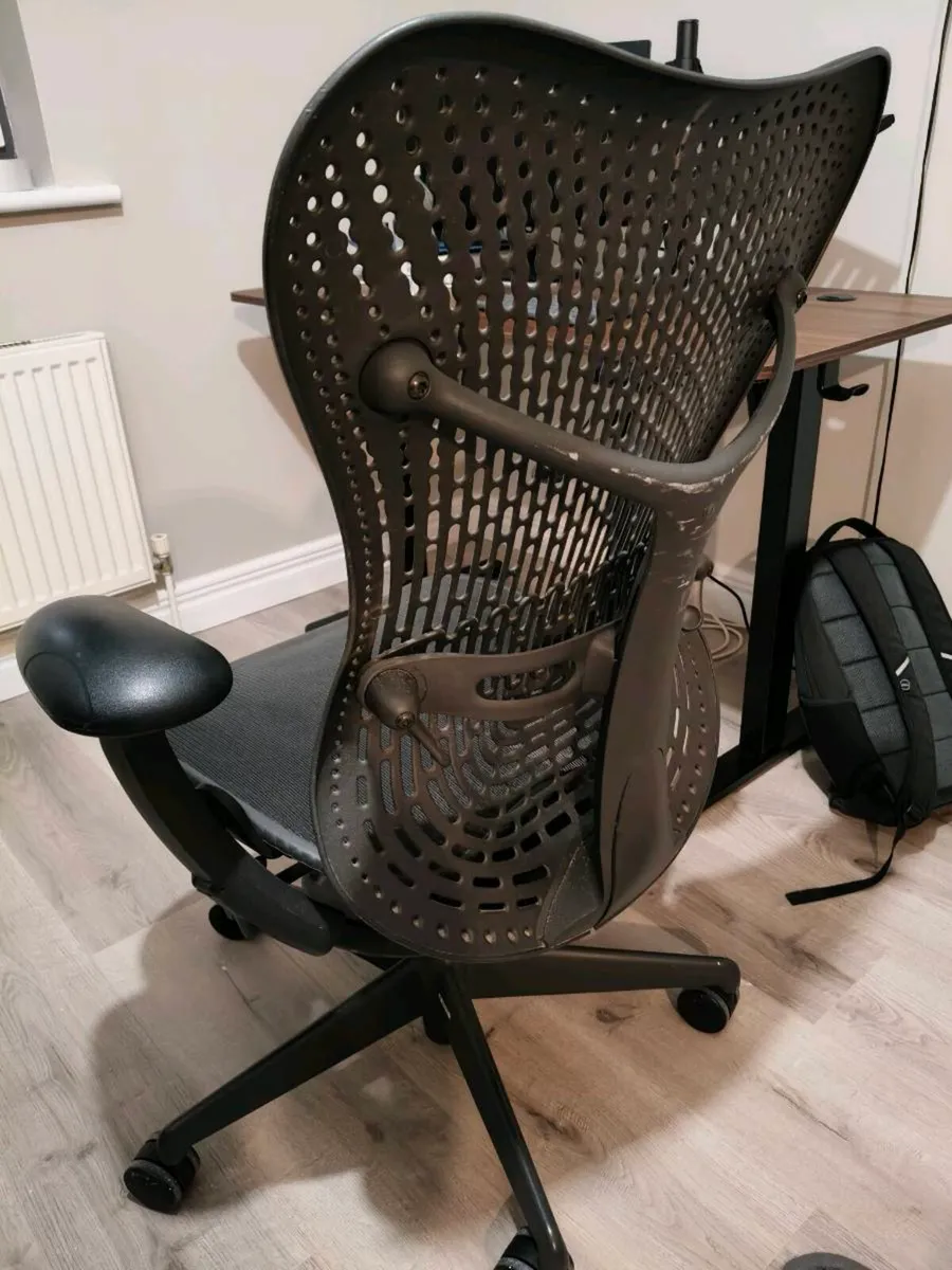 Office chair - Image 3