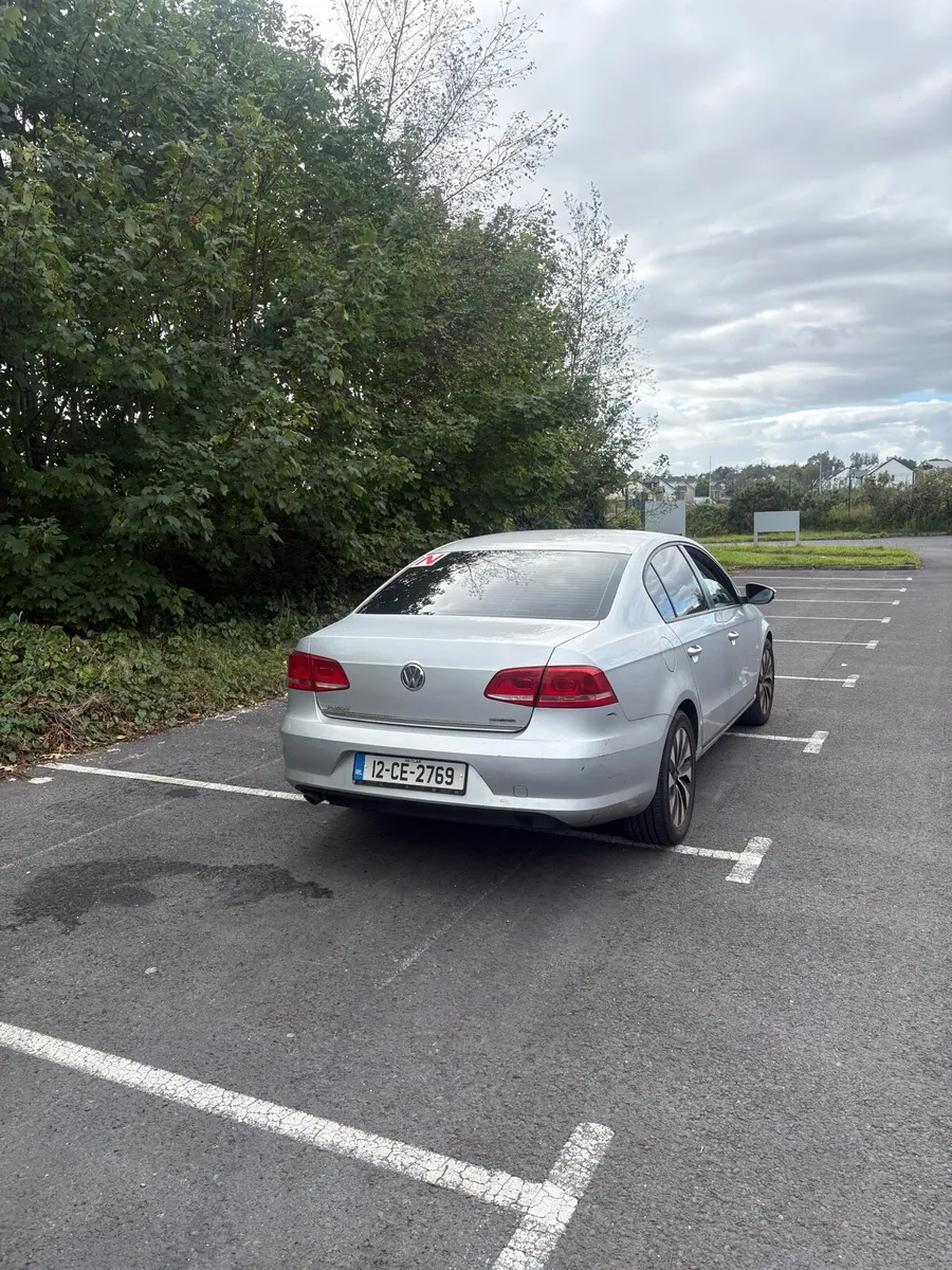 2012 Passat - Image 4
