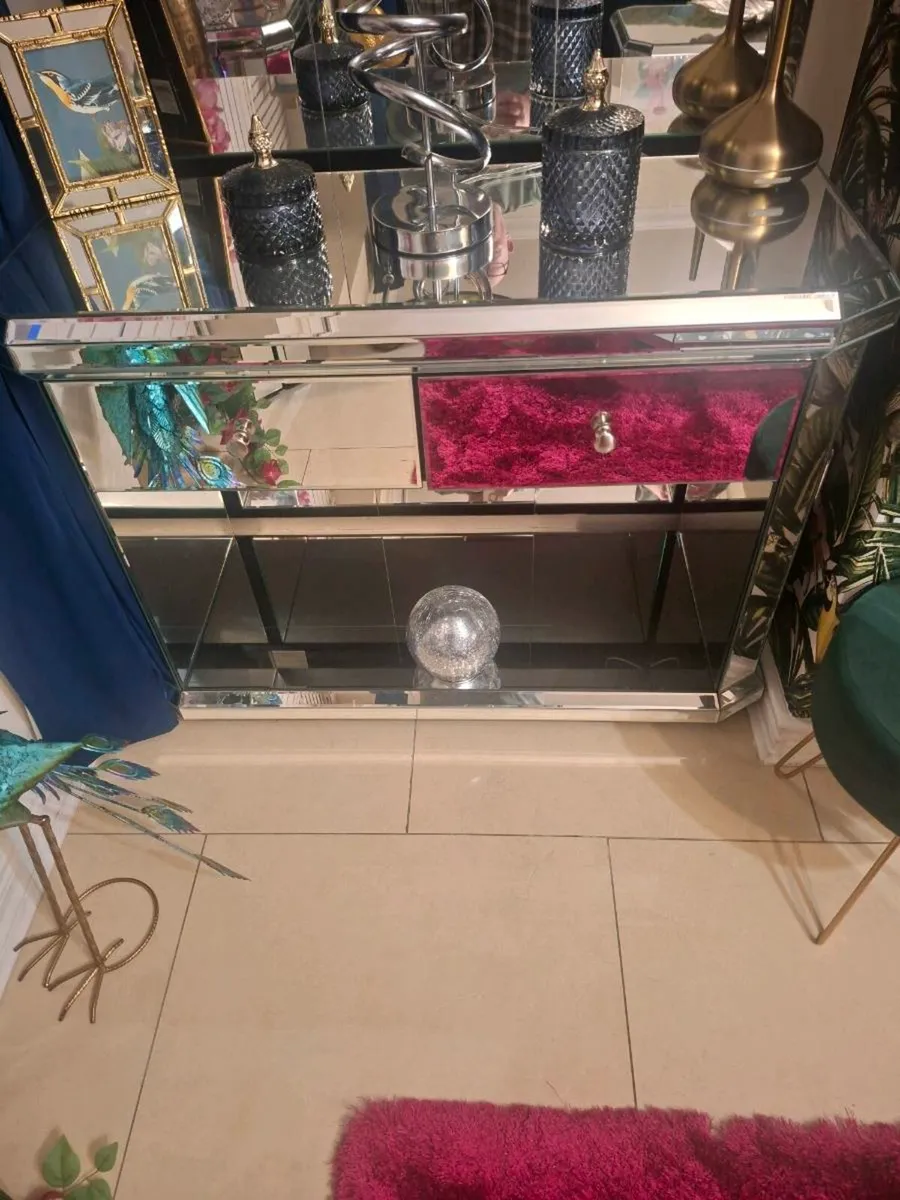 Mirrored livingroom furniture - Image 2