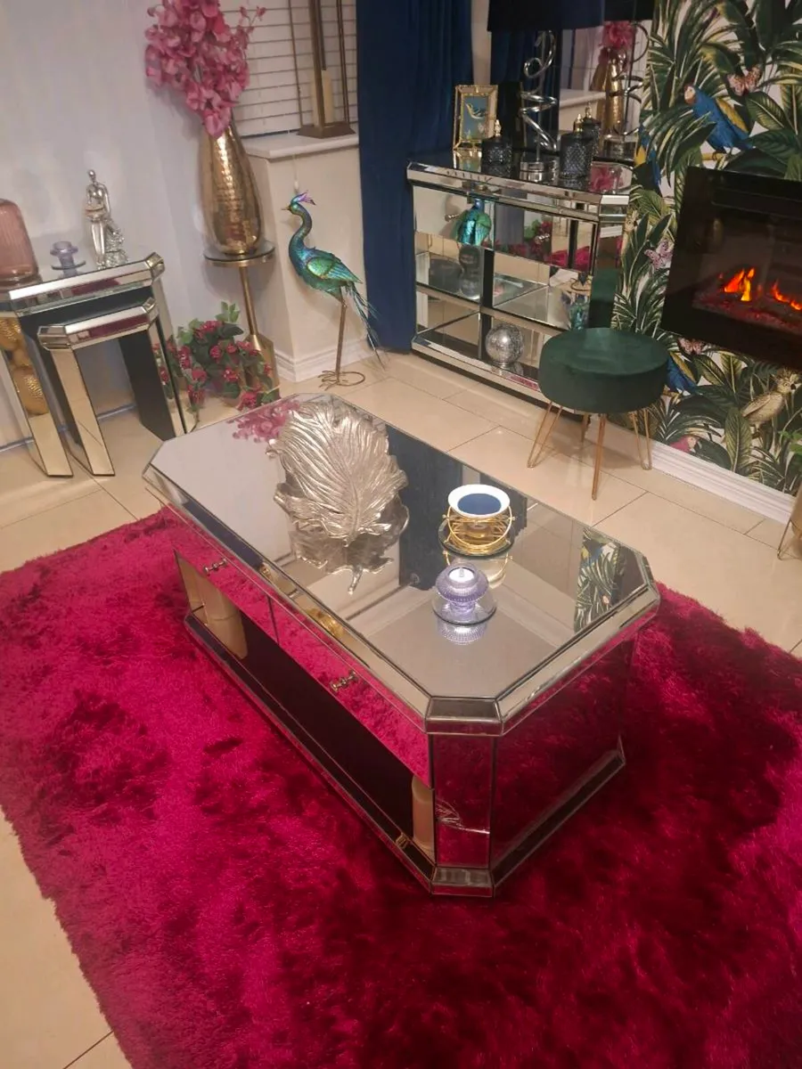 Mirrored livingroom furniture - Image 4