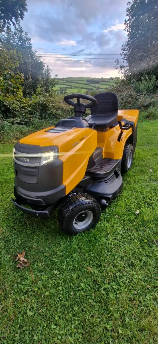 Stiga Estate 3098 H Mower - Image 1