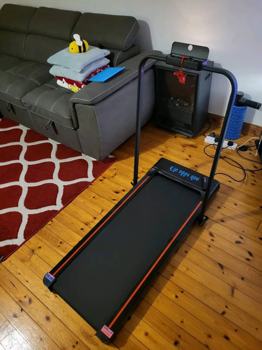 Walking Pad / Treadmill - Like New. - Image 3