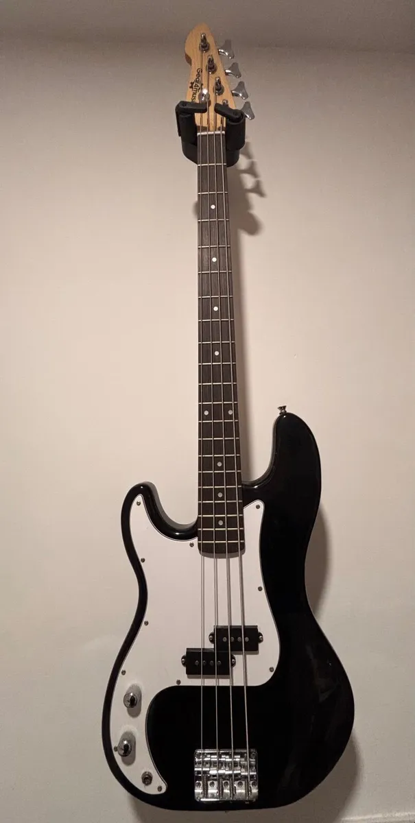 Left Hand Bass Guitar and Amp - Image 1