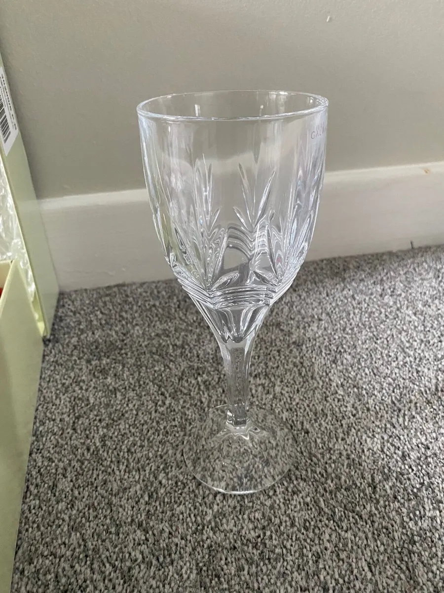 Galway Crystal wine goblets x 6 (new in box) - Image 1