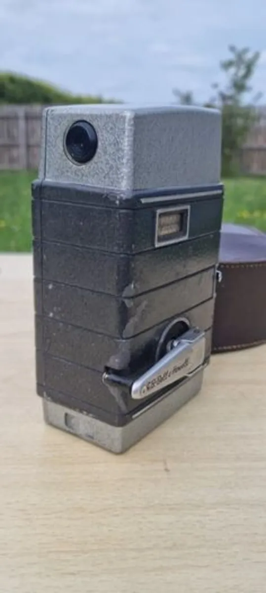 Bell & Howell 624 8mm cine camera - Image 4