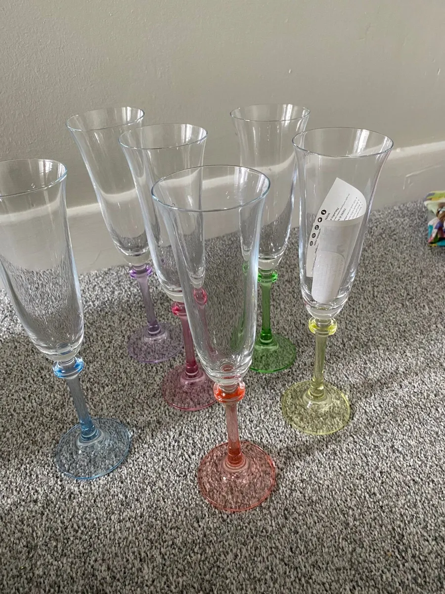 Galway Crystal coloured wine flutes x 6 - Image 1