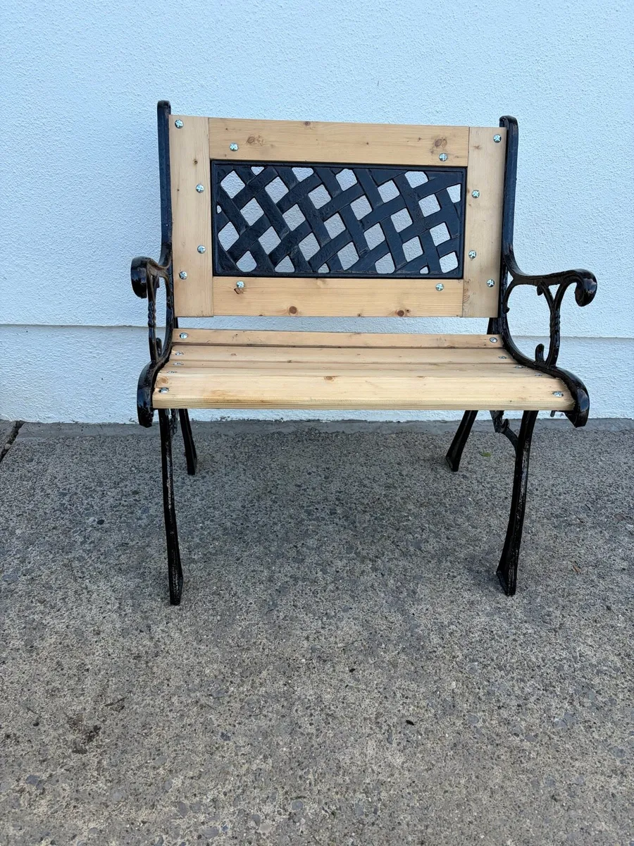 cast iron garden bench/ chair / seat - Image 2