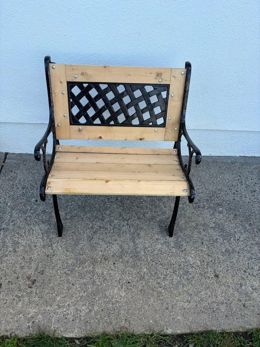 cast iron garden bench/ chair / seat - Image 3
