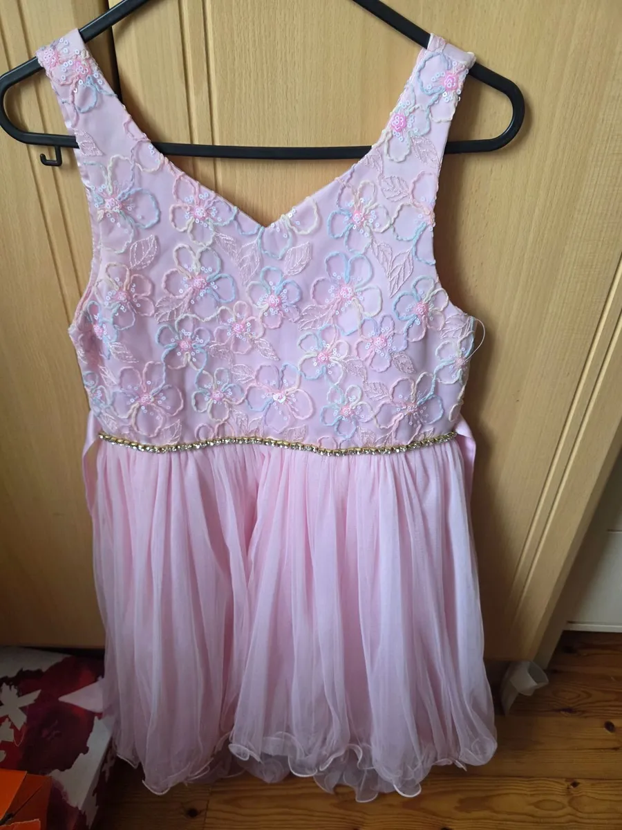 Girls clothes - Image 2