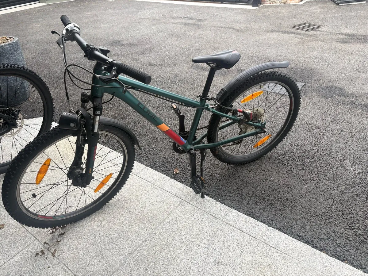 Cube bike aged 8-10 - Image 1