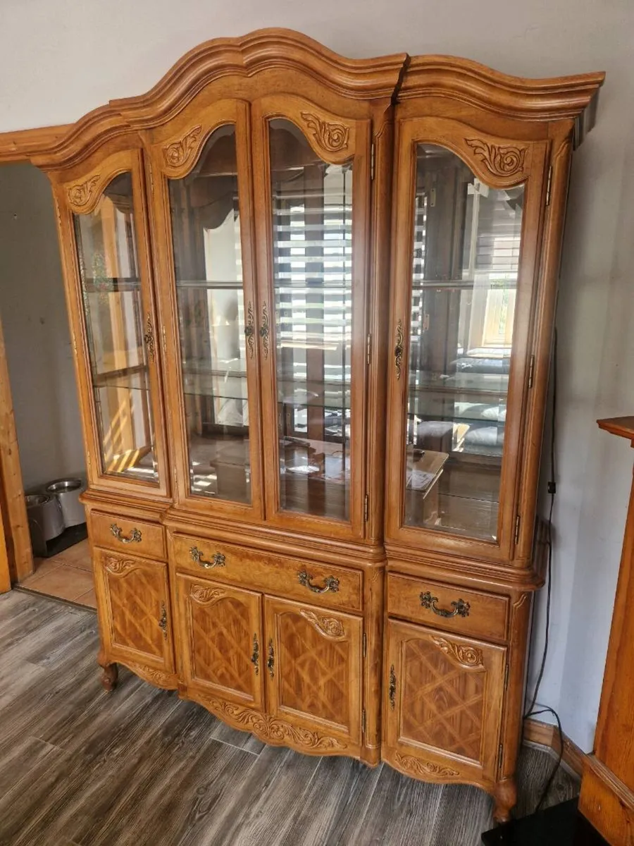 Display cabinet - Image 1