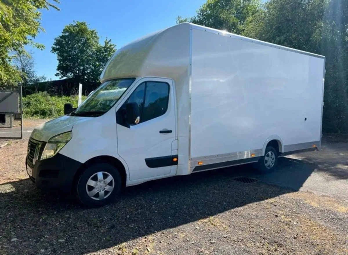 2023 Nissan Interstar Luton Low Loader Van - Image 1