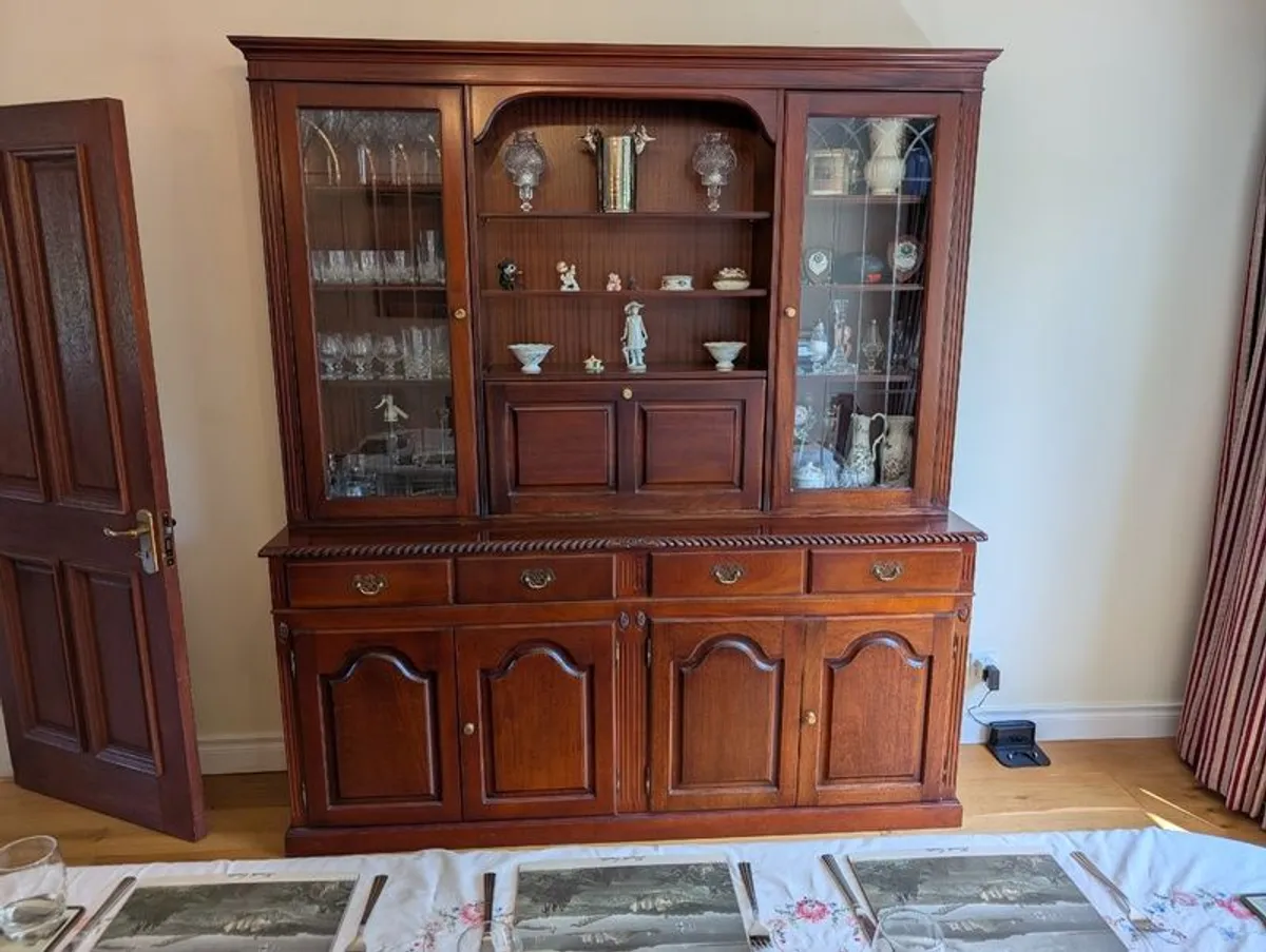 Display cabinet / dresser unit - Image 1