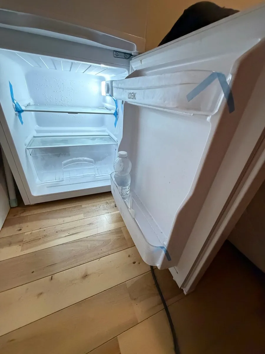Logik under counter fridge freezer - Image 4