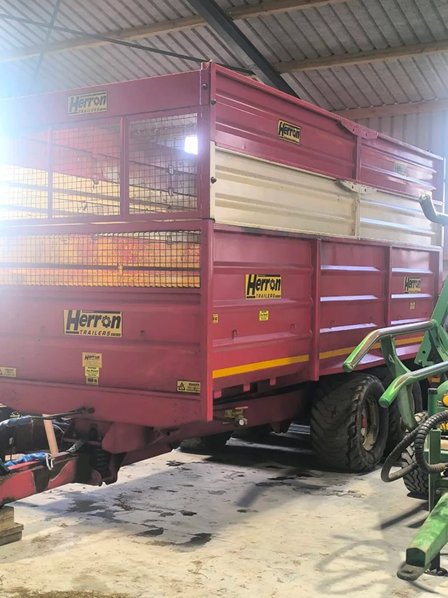 Herron 18ft silage trailer - Image 1