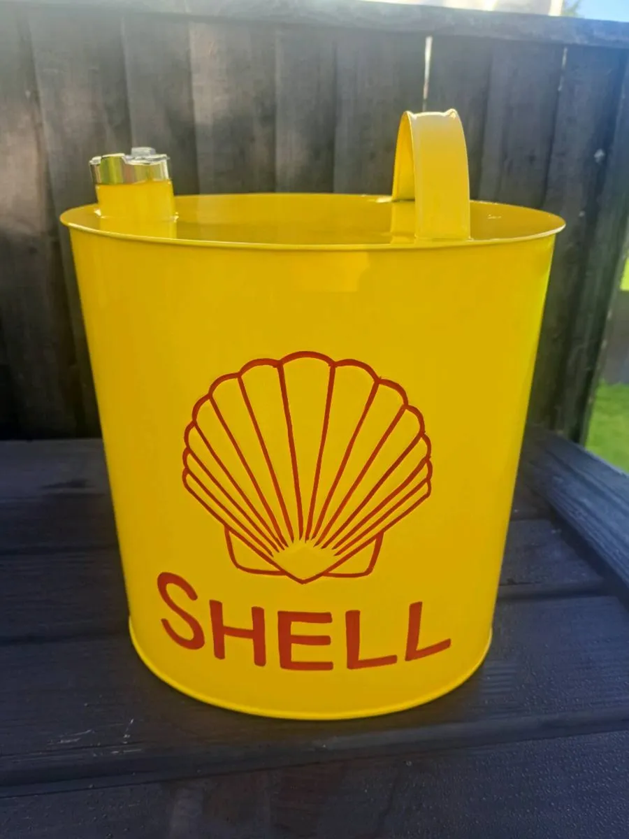 Shell oil can - Image 1