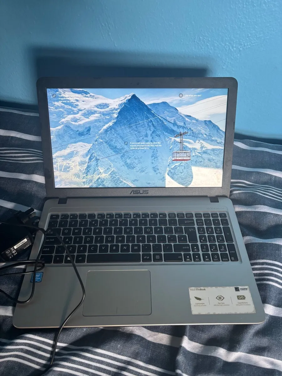 Laptop - Image 1