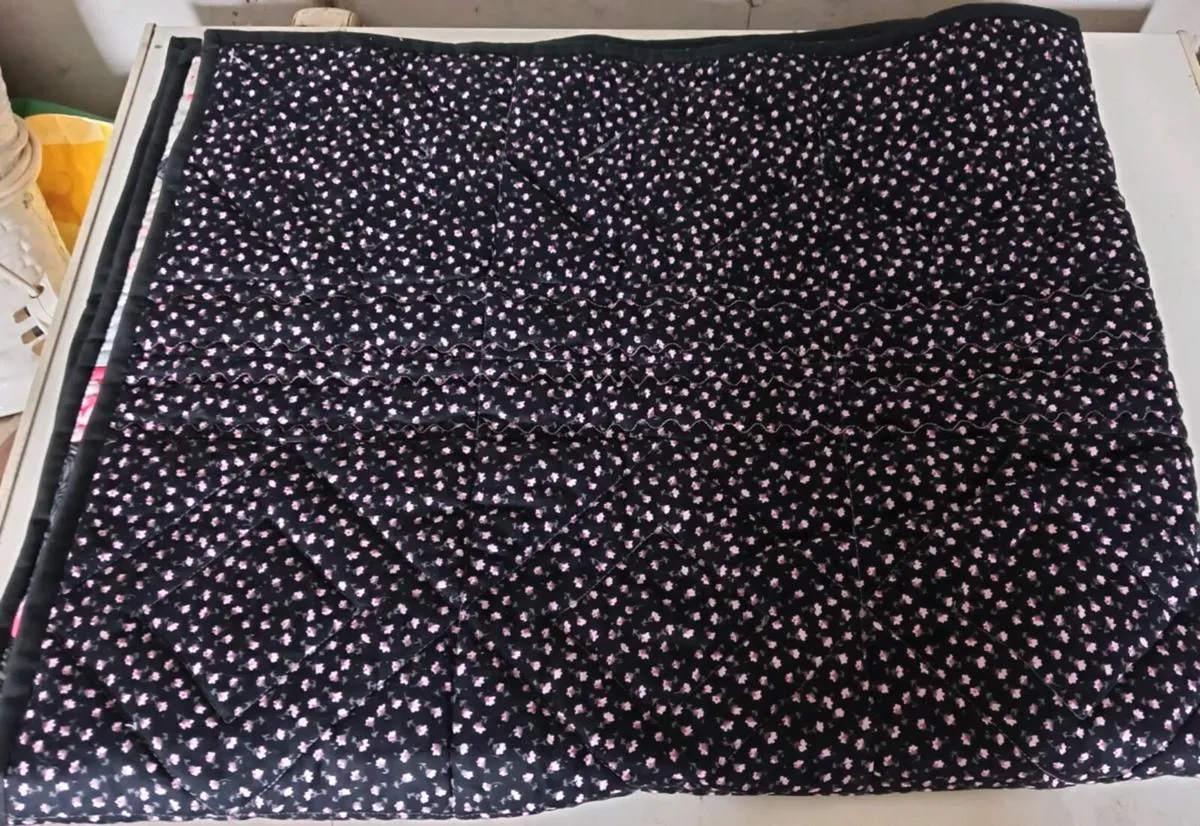 Lapsize? Handmade Quilt - Image 3