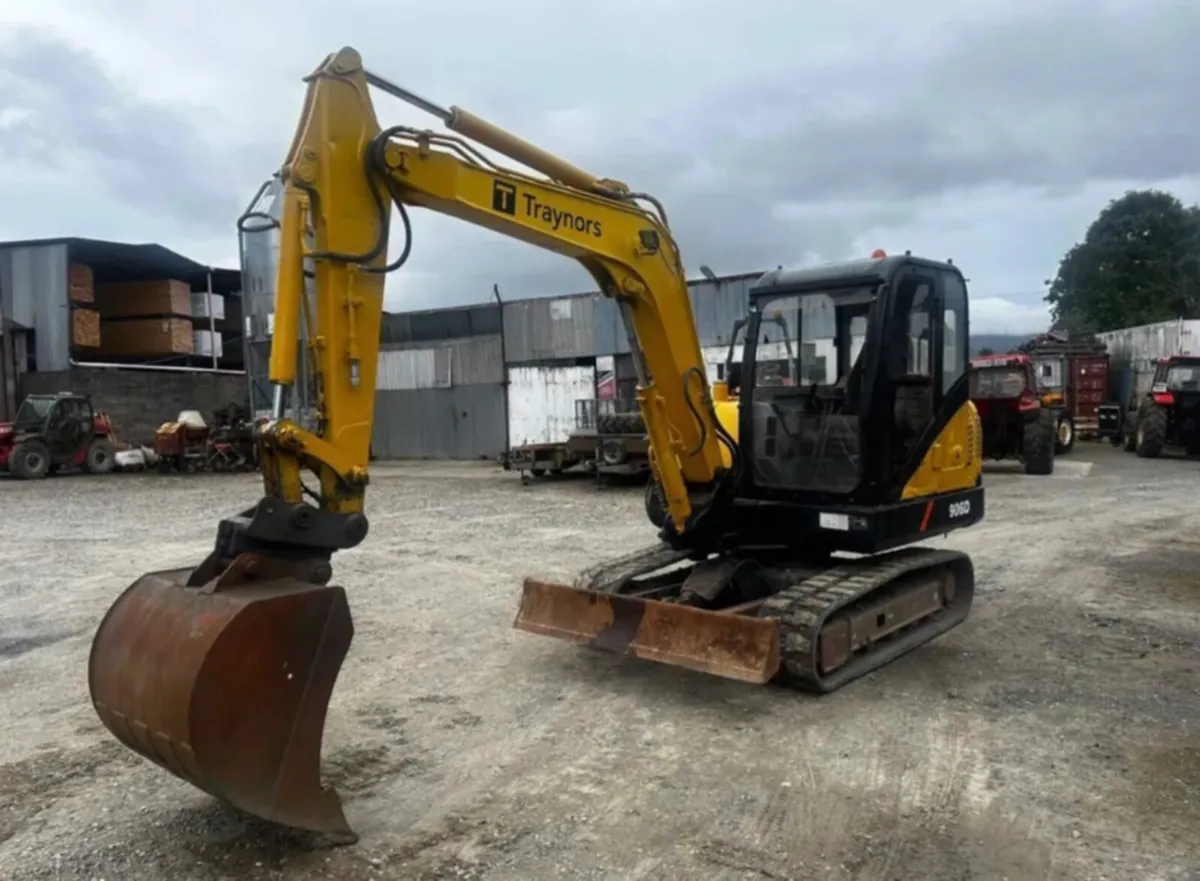 2018 LiuGong 906D 6 Tonne Digger - Image 2