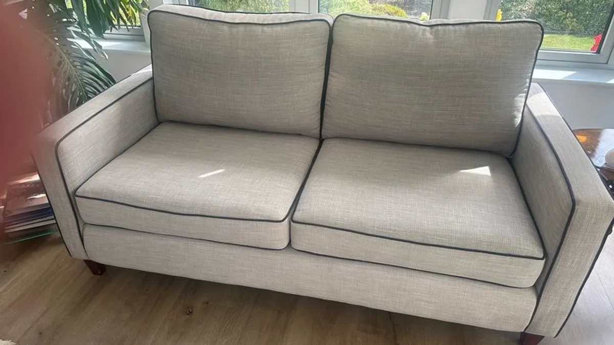 sofa - Image 1