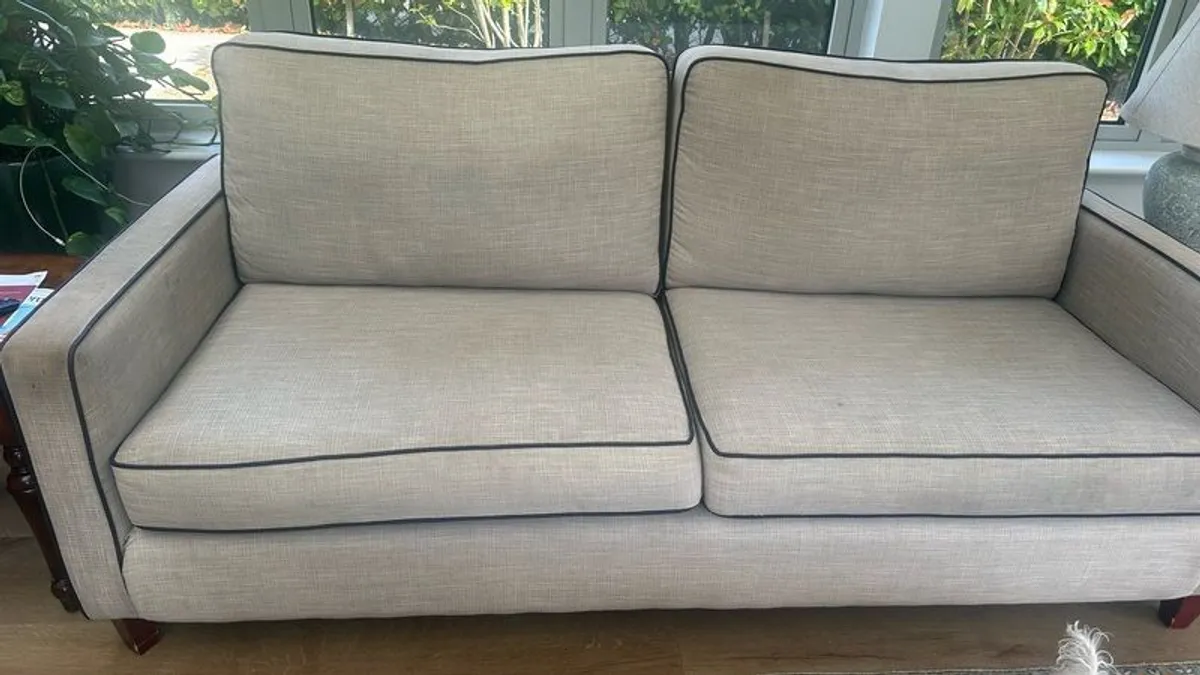 sofa - Image 4