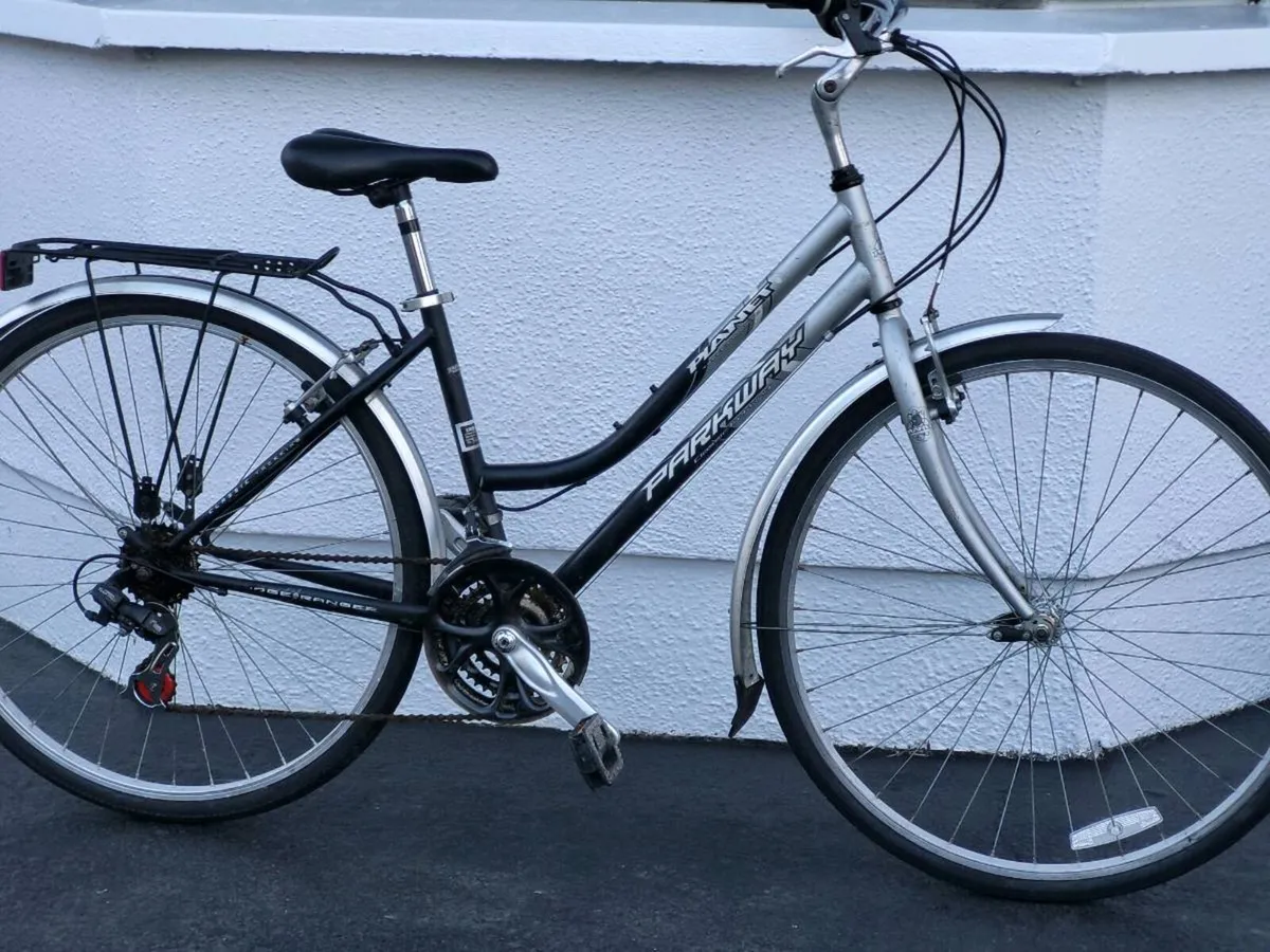 LADIES BIKE READY TO USE - Image 1