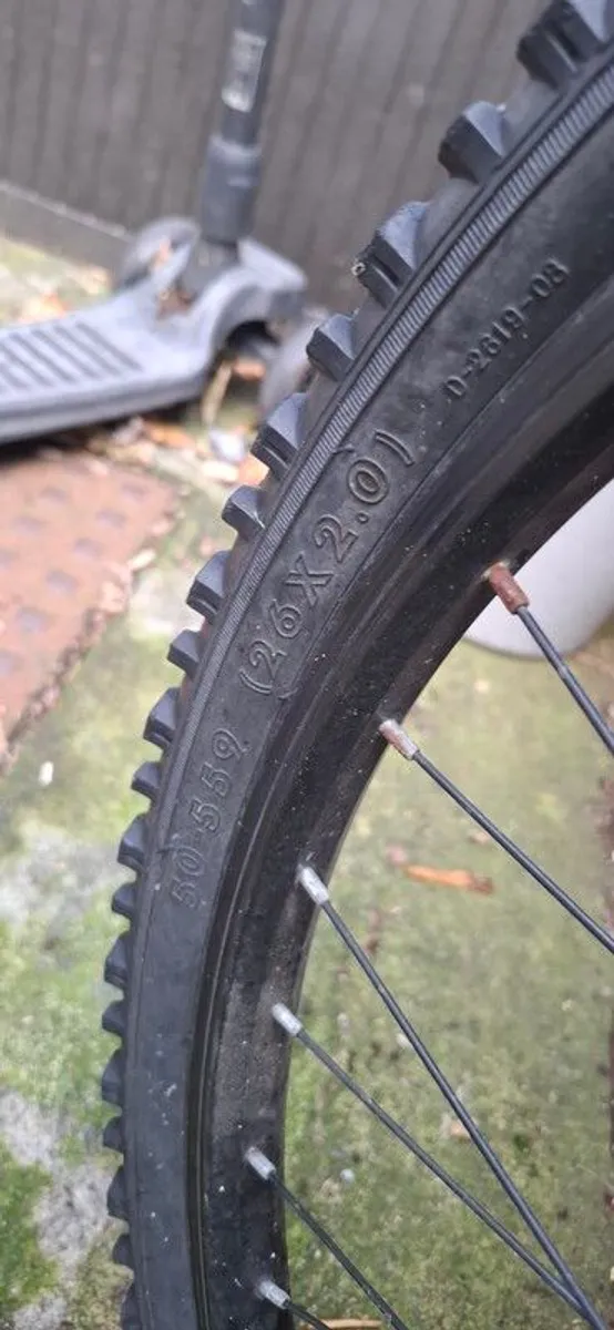 Boys bike - Image 4