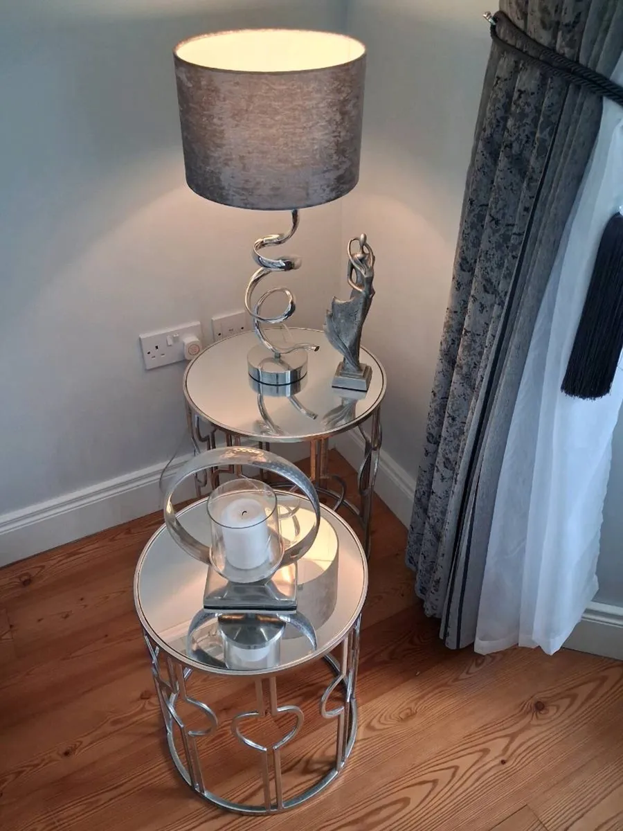 Nest of tables - Image 2