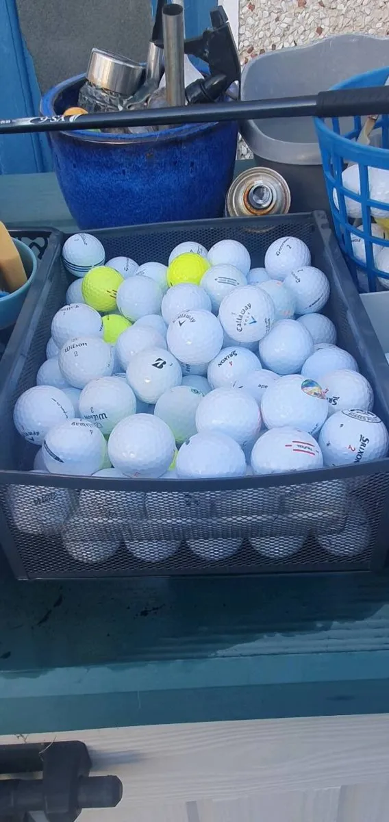 100 GRADE A GOLF BALLS