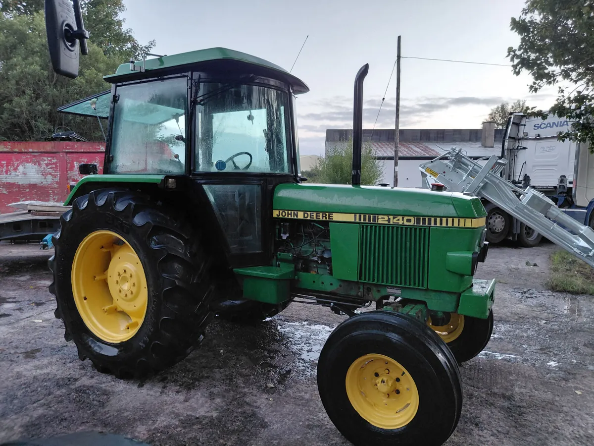 John Deere 2140 - Image 2