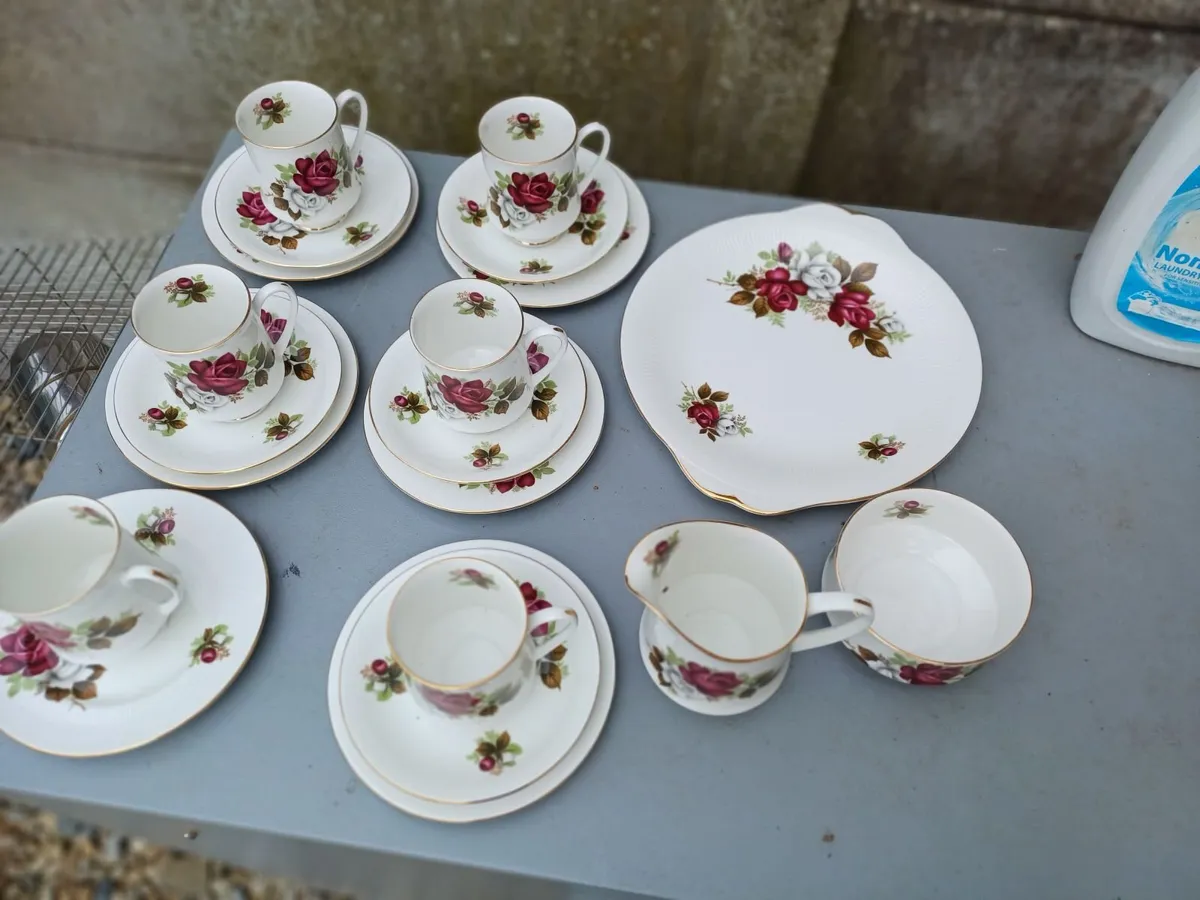 Vintage Royal Standard Red Velvet Pattern Teaset - Image 3
