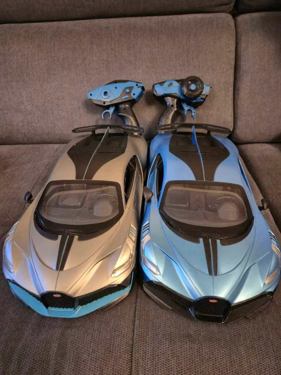 2 Bugatti RC Toy Cars - Image 1