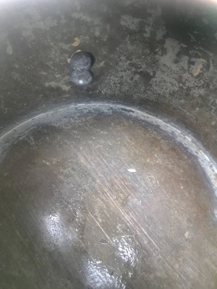 Old copper kettle - Image 3