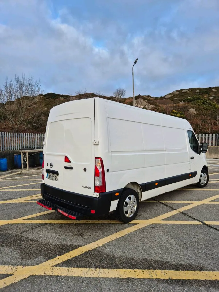 2019 nissan nv400 - Image 3