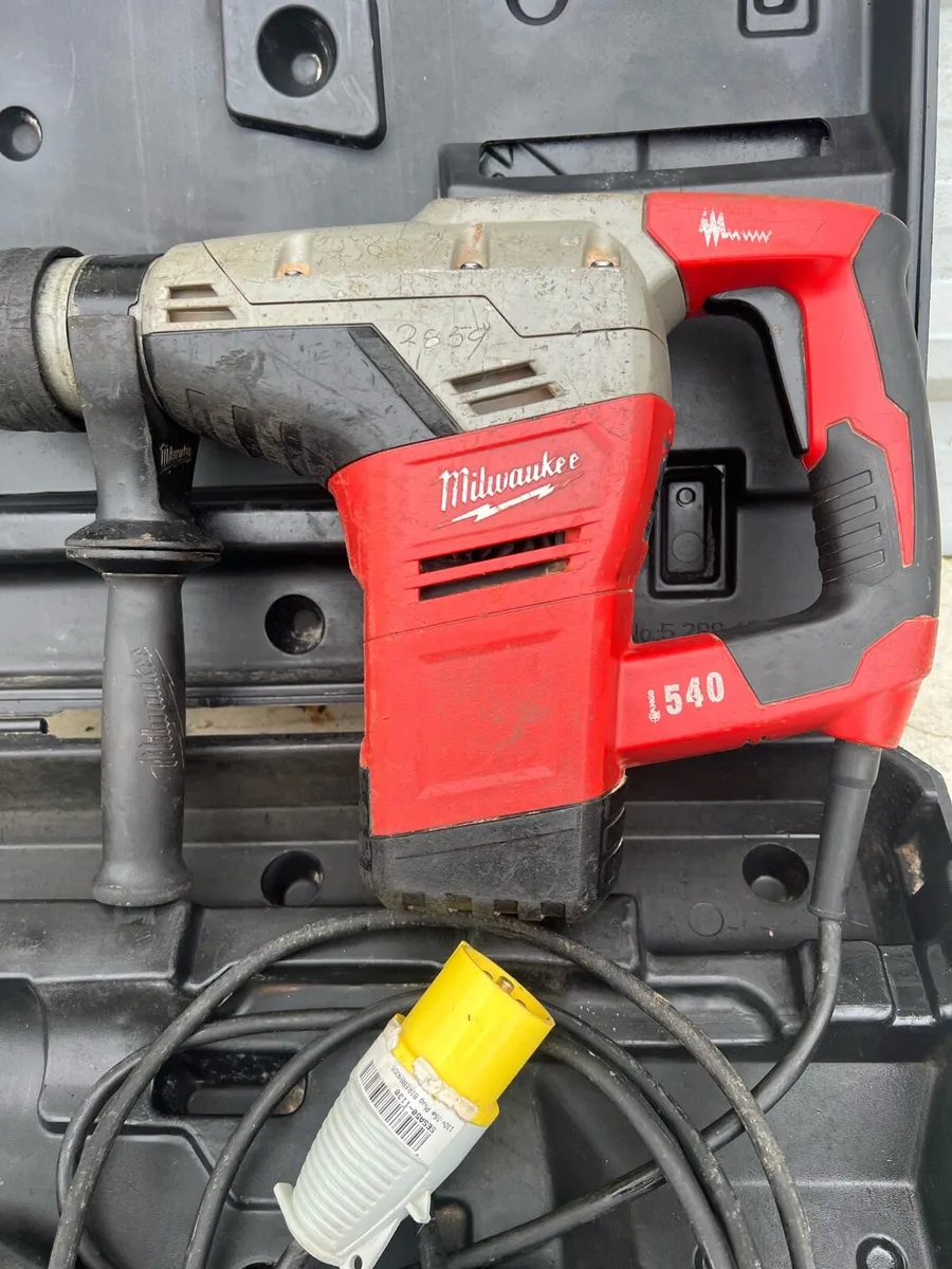 Milwaukee Kango Rotary Hammer Drill - Image 2