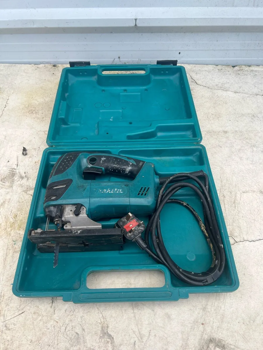 Jig Saw Jigsaw 230 volt Makita 4350 - Image 2