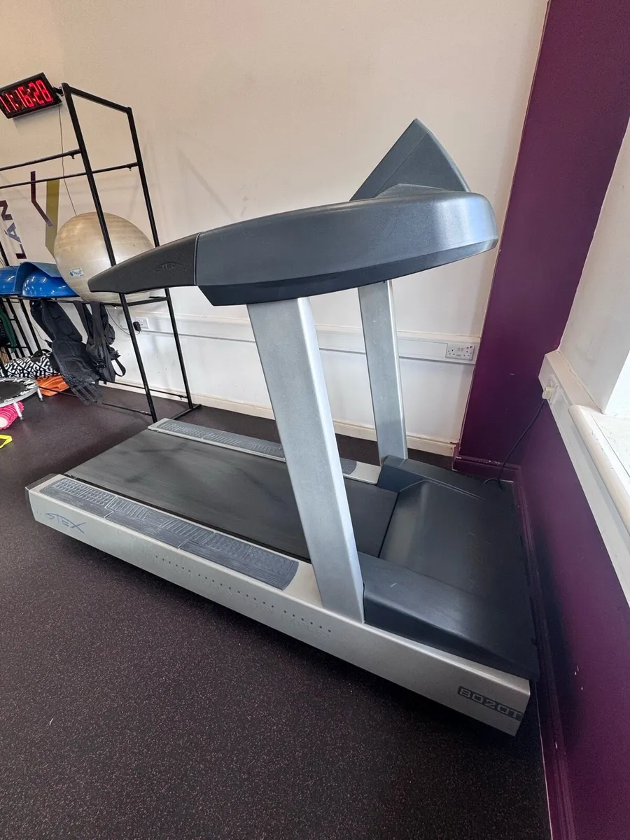 Commercial Treadmill, STEX 8020T - Image 2