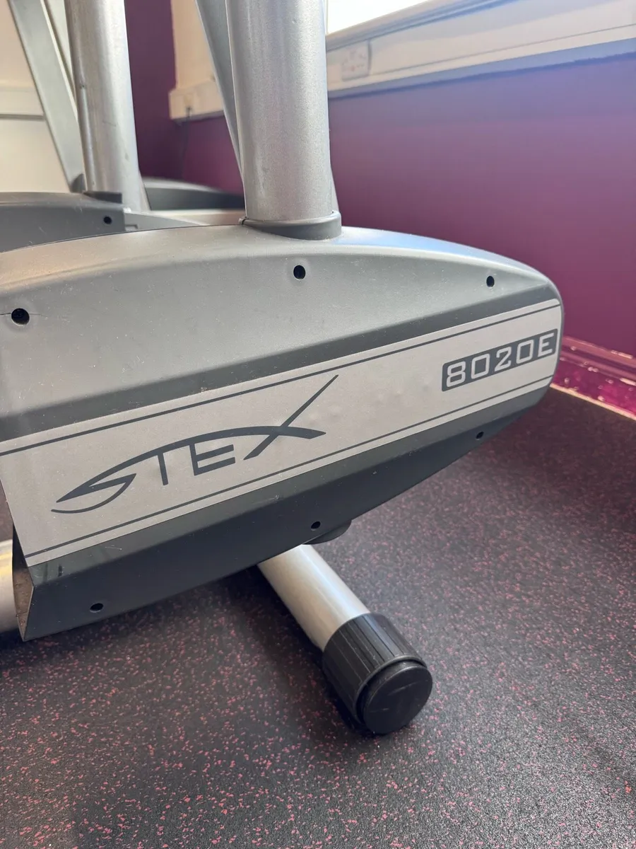 Commercial STEX Elliptical/Cross trainer - Image 3