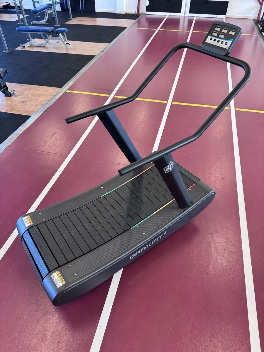 DRAXFIT+ Curved Treadmill - Image 2