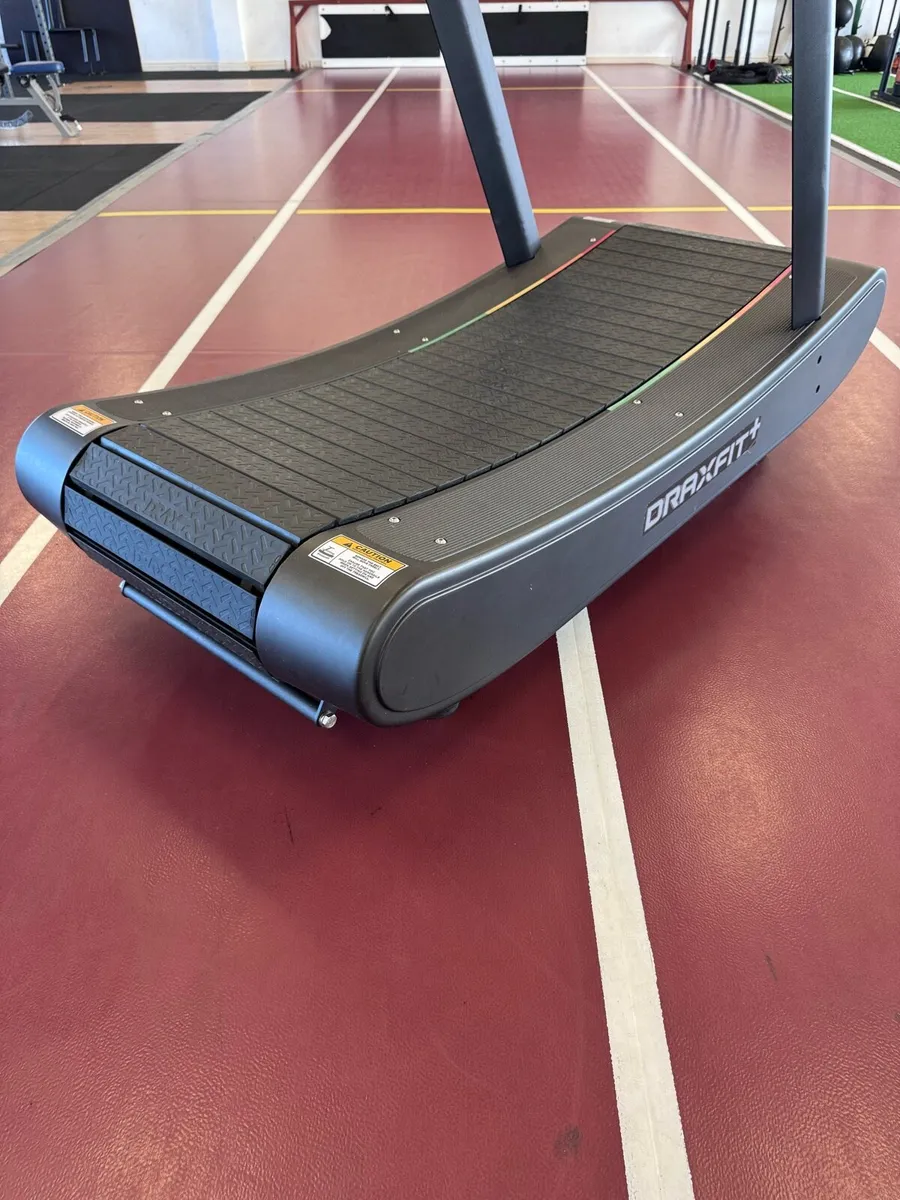 DRAXFIT+ Curved Treadmill - Image 3