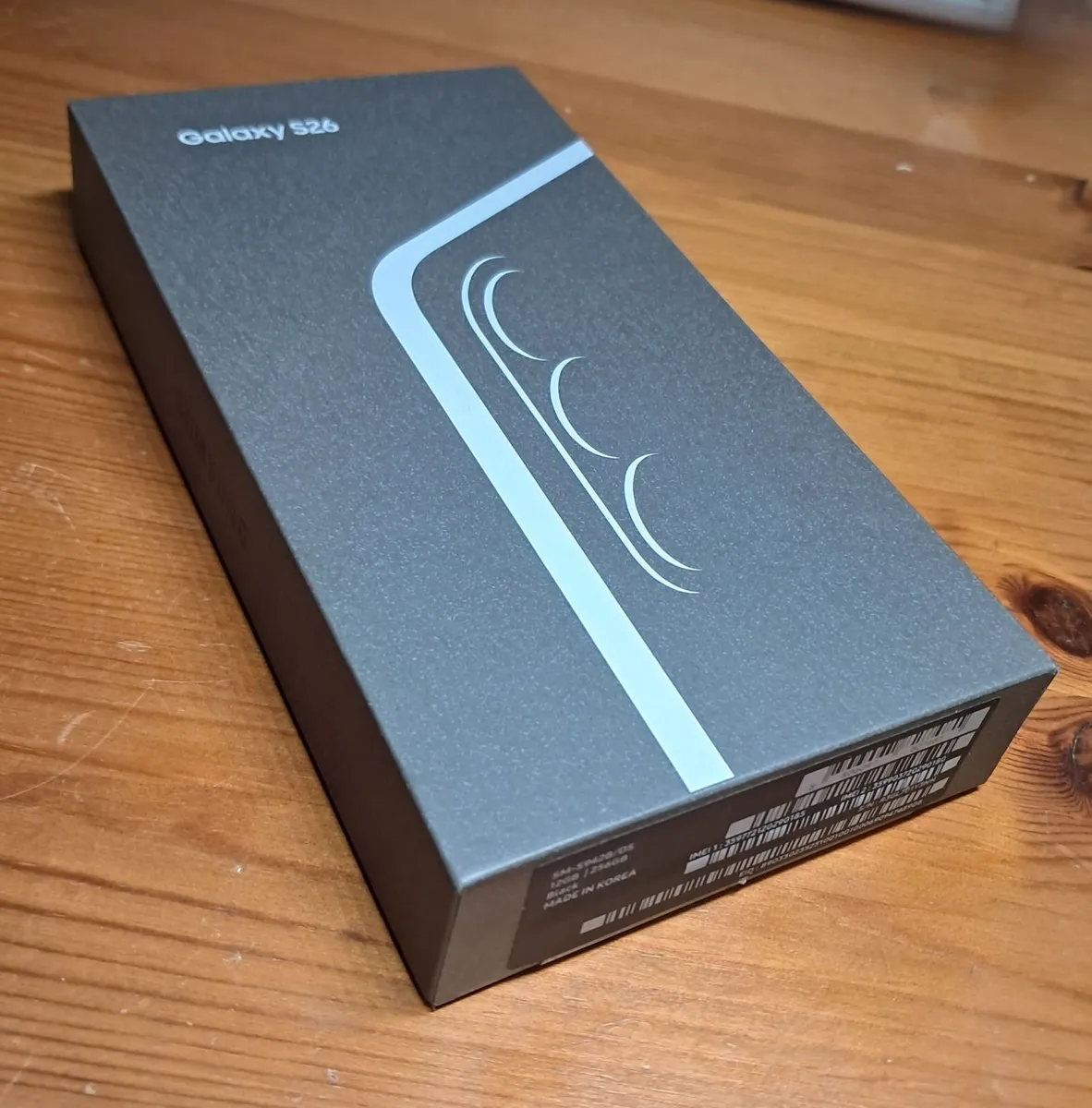 Sealed Samsung Galaxy S26 - Image 1