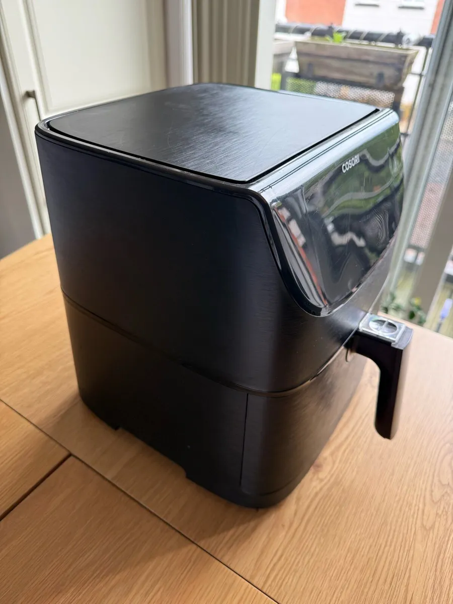 COSORI 5.5L Smart Air Fryer with app control - Image 3