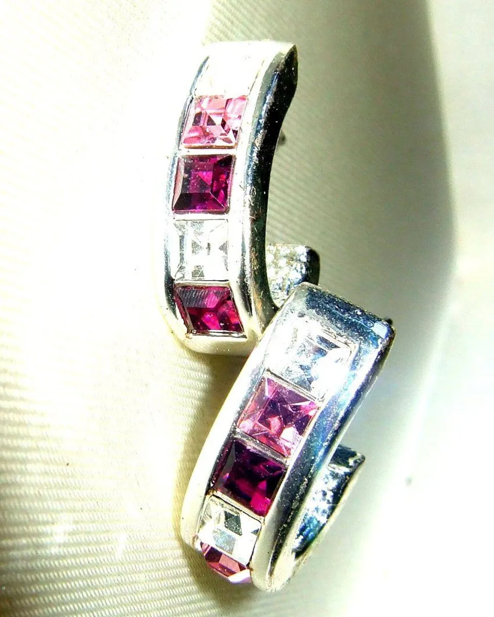Pristine Vintage Sterling Silver 'Huggie' Earrings - Image 4